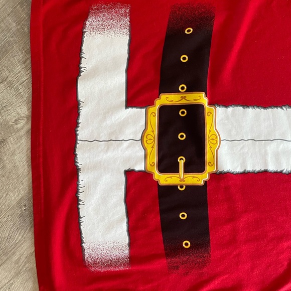 Holiday Time Mens size XL (46-48)
T-shirt Santa costume graphic
Short sleeves - Picture 2 of 5